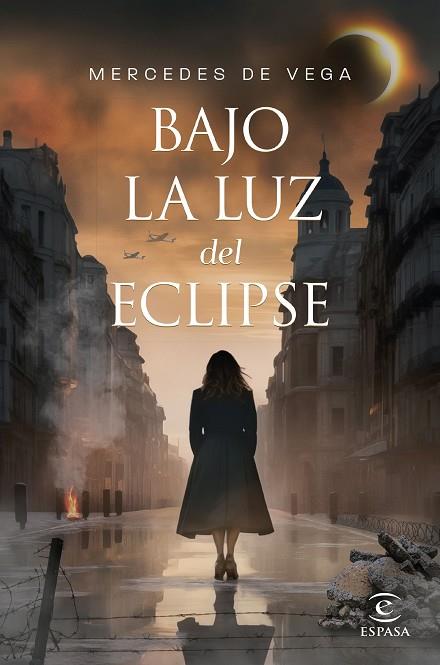 BAJO LA LUZ DEL ECLIPSE | 9788467072075 | VEGA, MERCEDES DE | Llibres Parcir | Librería Parcir | Librería online de Manresa | Comprar libros en catalán y castellano online