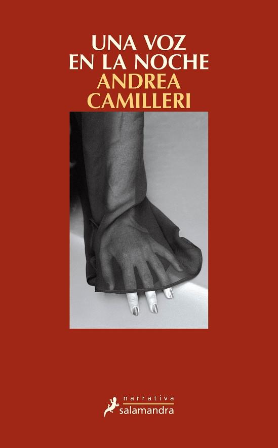 UNA VOZ EN LA NOCHE | 9788498387445 | CAMILLERI, ANDREA | Llibres Parcir | Librería Parcir | Librería online de Manresa | Comprar libros en catalán y castellano online