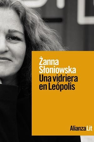UNA VIDRIERA EN LEÓPOLIS | 9788411480291 | SLONIOWSKA, ZANNA | Llibres Parcir | Llibreria Parcir | Llibreria online de Manresa | Comprar llibres en català i castellà online