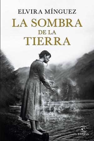 LA SOMBRA DE LA TIERRA | 9788467067231 | MÍNGUEZ, ELVIRA | Llibres Parcir | Llibreria Parcir | Llibreria online de Manresa | Comprar llibres en català i castellà online