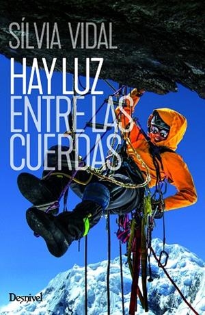 HAY LUZ ENTRE LAS CUERDAS | 9788498296976 | VIDAL MARTÍ, SÍLVIA | Llibres Parcir | Llibreria Parcir | Llibreria online de Manresa | Comprar llibres en català i castellà online